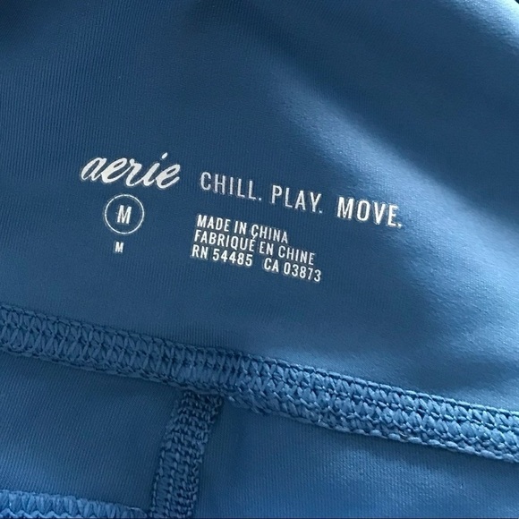 Aerie Blue Athletic Cropped Leggings Medium - Picture 8 of 9